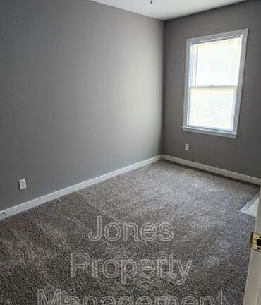 4th image of 120 W 52nd Byp #C-3