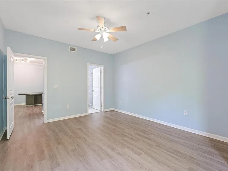 17110 Carrington Park Dr #832 — Photo 9