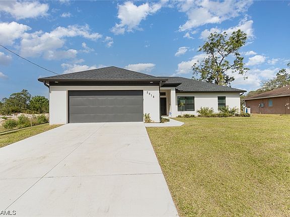 2nd image of 2618 Helen Cir