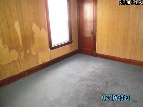 3rd image of 484 E 125th St