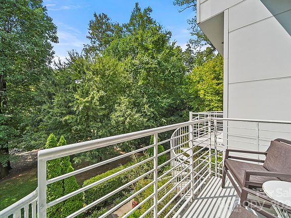 4th image of 364 Viburnum Way Ct