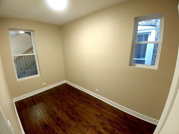 3rd image of 2624 S Homan Ave #1