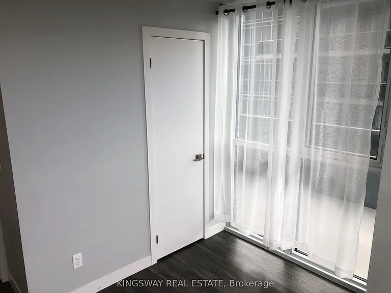 2087 Fairview St #1808 — Photo 11
