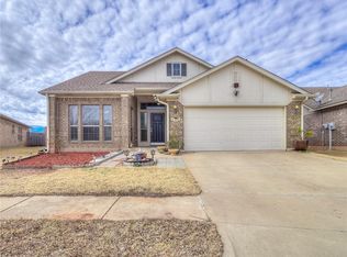527 Hutton Rd, Yukon, OK 73099