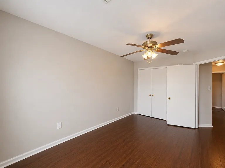9324 Chesapeake Ln — Photo 20