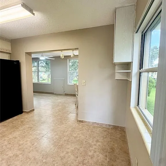2402 Ecuadorian Way #40 — Photo 8
