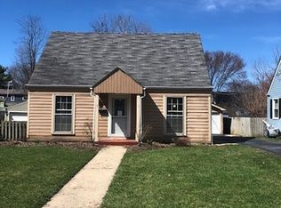 462 S Edison Ave, Elgin, IL 60123