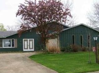 2713 W 37th St, Lorain, OH 44053
