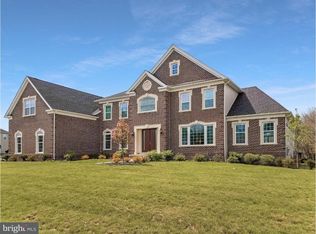 3954 Hillcrest Dr, Furlong, PA 18925