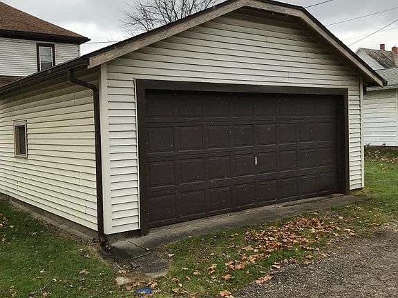 3rd image of 157 Minnich Ave NW
