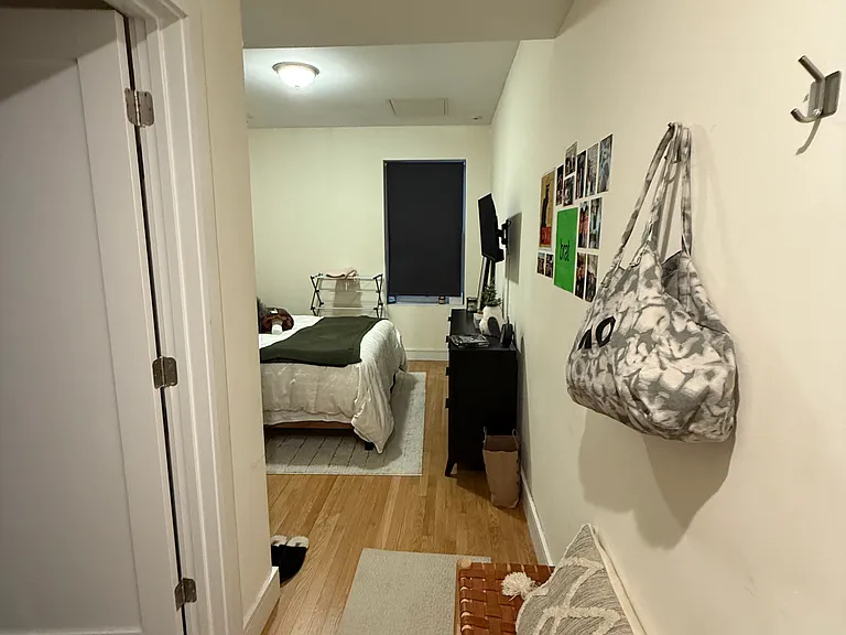 877 Beacon St #1A — Photo 4
