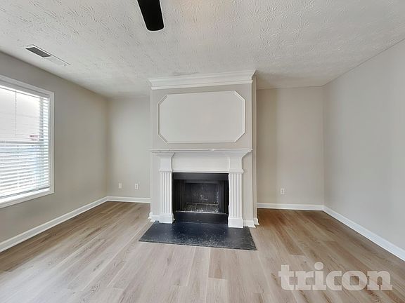 5th image of 2556 Tolliver Dr