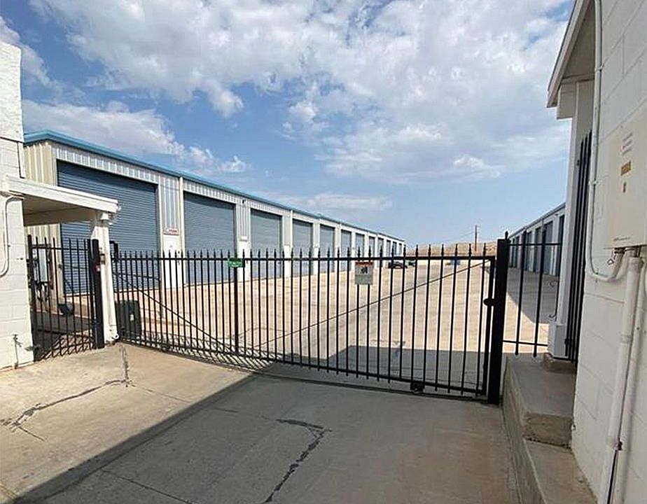 1st image of 1665 Rainbow Dr #41