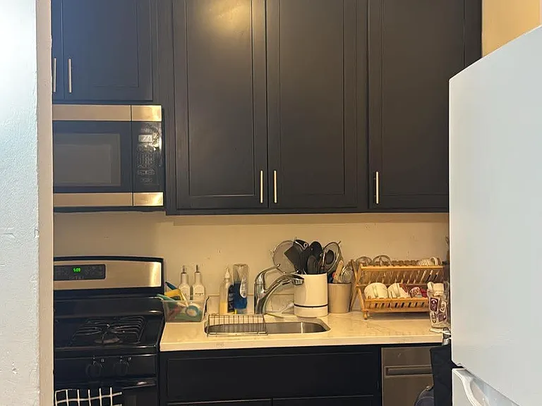 2351 W Wilson Ave #105 — Photo 1