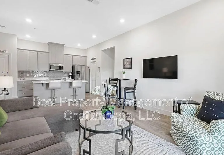 1603 Fagan St #202 — Photo 7