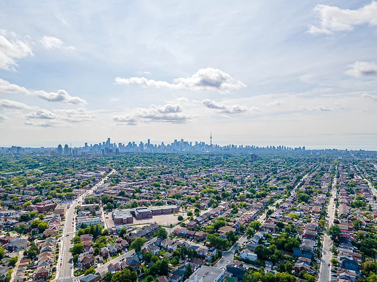 787 Vaughan Rd — Photo 13