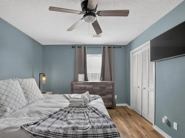 6231 Rolling Fork Rd APT F, North Charleston, SC 29406