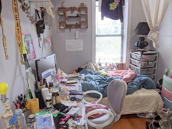 5th image of 481 Marion St #2