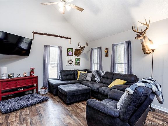 5th image of 4896 Rosewell Dr