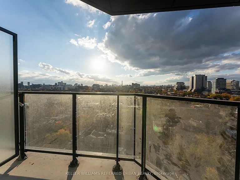 195 McCaul St #1215 — Photo 5