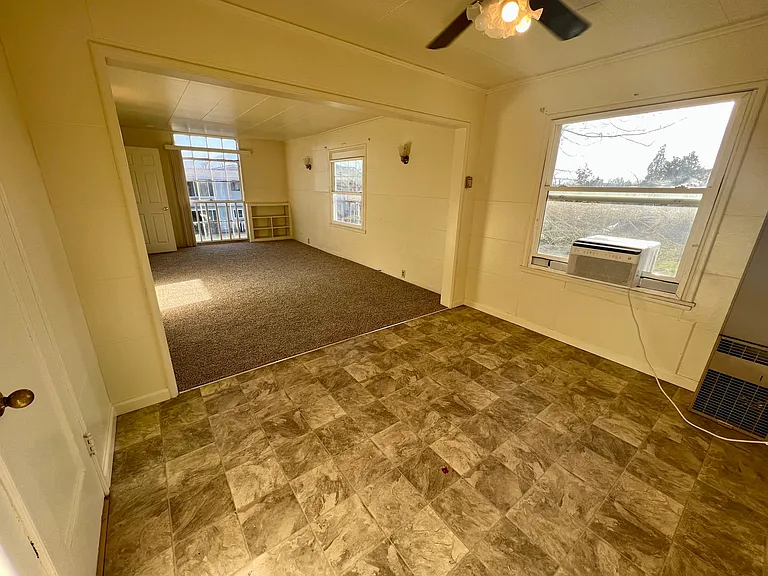 215 N Ivy St #1 — Photo 9