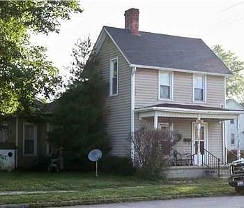 2nd image of 560 E Mound St