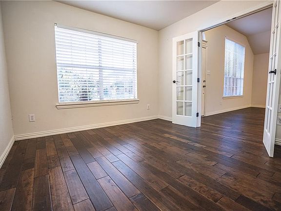 4th image of 1320 Fleetwood Cove Dr