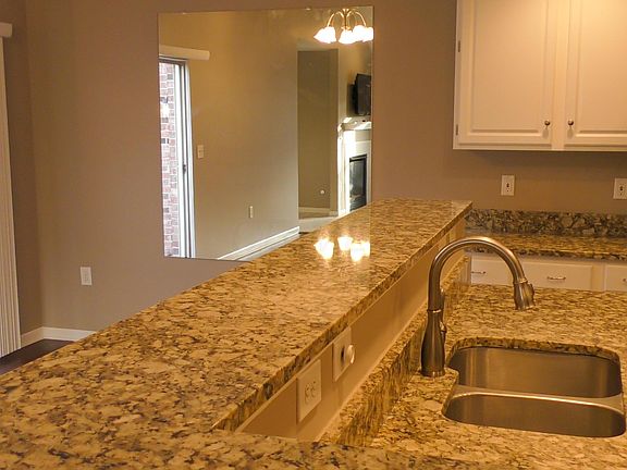 4th image of 7741 Windy Hill Ct