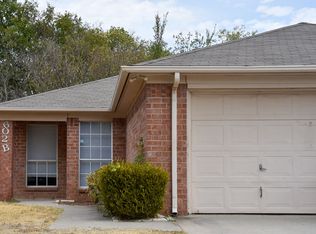 602 Crestridge Ct, Decatur, TX 76234