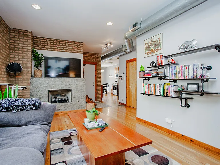 4106 N Mozart St #1W — Photo 5
