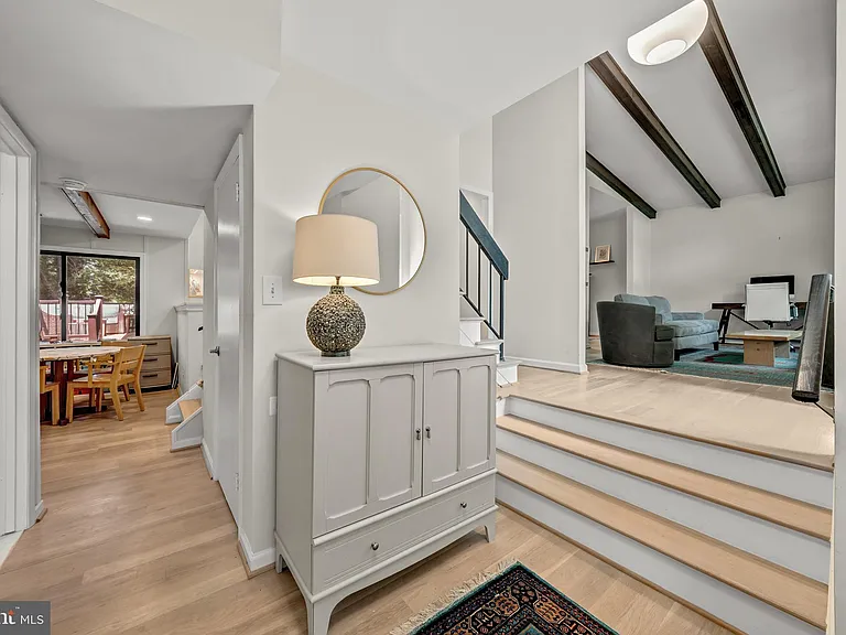 6706 Pine Creek Ct — Photo 2