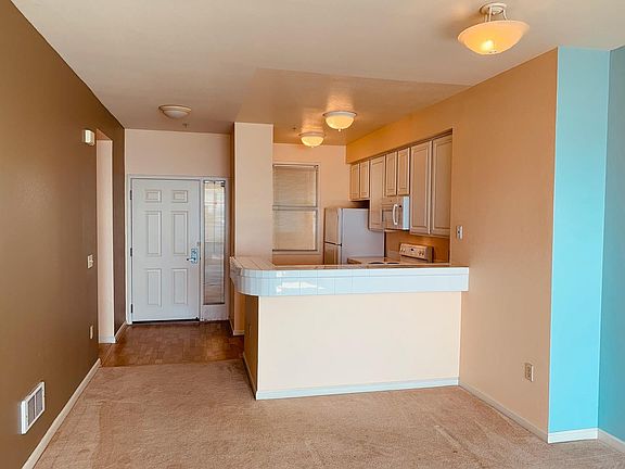 3rd image of 1 Crescent Way APT 1308