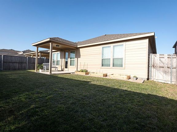 5th image of 10221 Fox Springs Dr