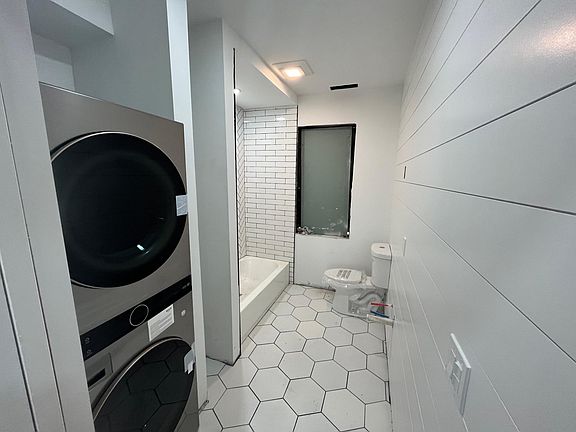 2nd image of 82 Howard Ave #2L