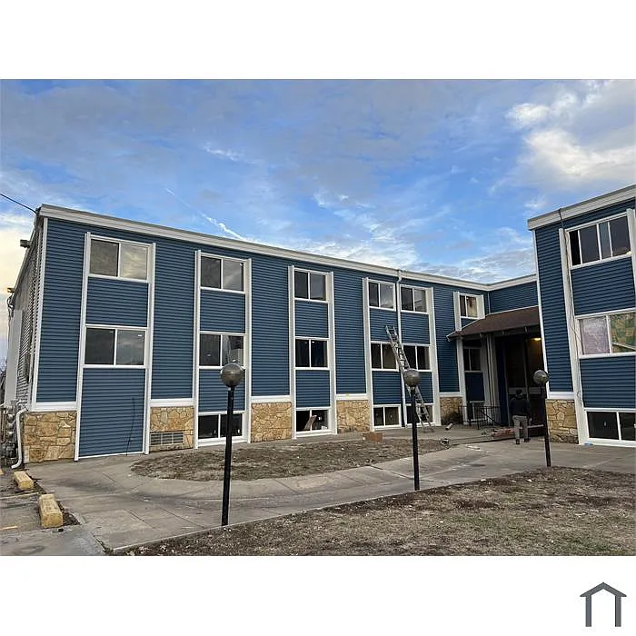 Building Photo - 1125 SW Polk