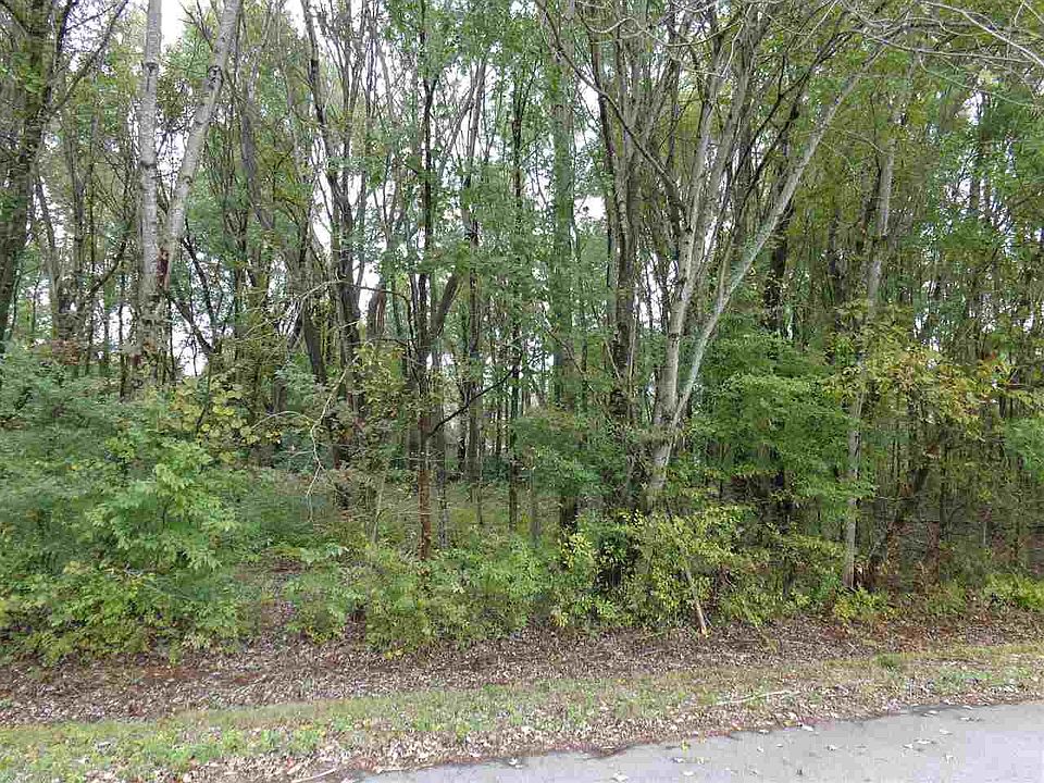 1st image of Charles Dr