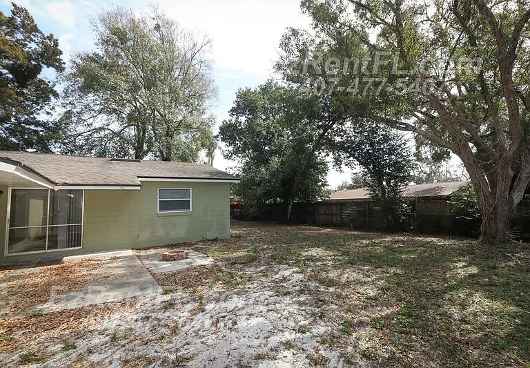 858 Bishop Dr — Photo 33