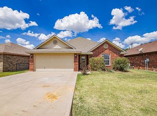812 Rambling Ct, Granbury, TX 76049