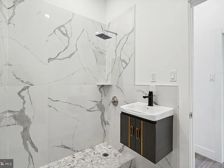 5164 Ridge Ave #3 — Photo 16