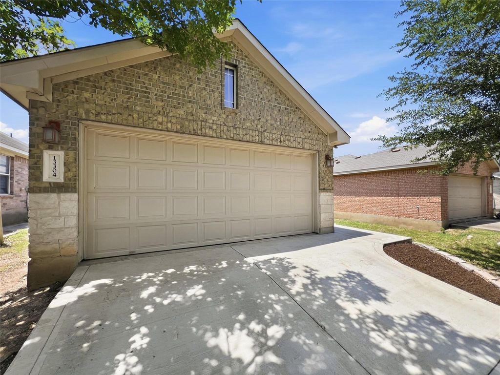 13304 O'Rourke Dr, Pflugerville, TX - View 2
