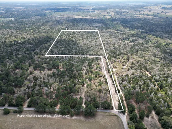 797 Marlin St, McDade, TX 78650