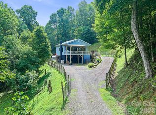 1523 Roaring Fork Rd, Burnsville, NC 28714