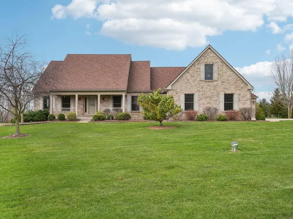 10330 Timber Ridge Dr, Milan, MI 48160