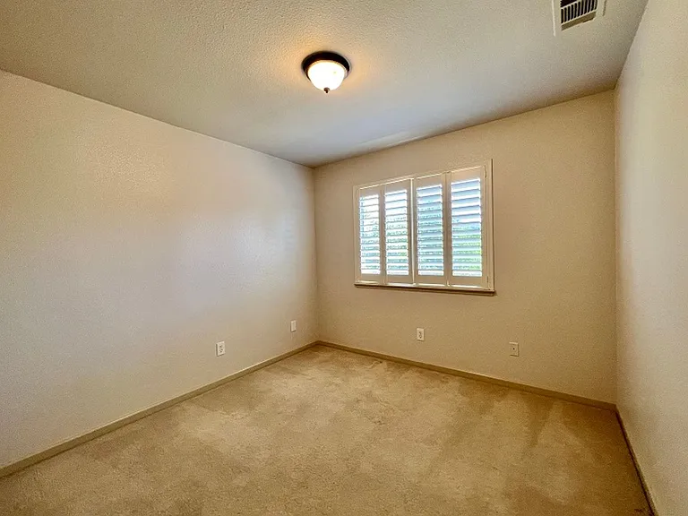 1924 Shurtleff Ave — Photo 26