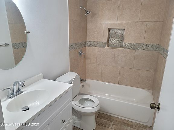 3rd image of 4796 Lake Waterford Way #6226
