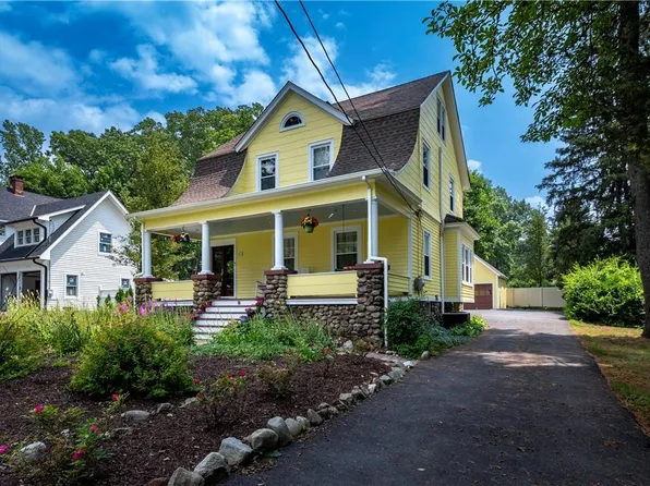23 Pacific Avenue, Nanuet, NY 10954