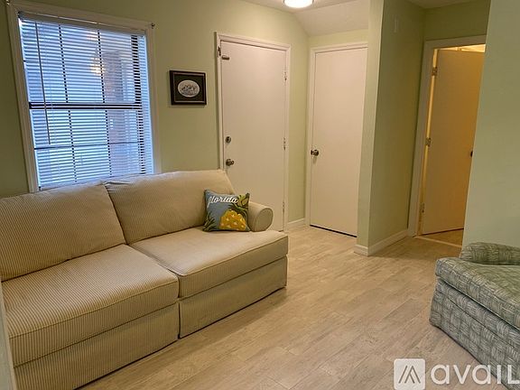 4th image of 655 18th St #B