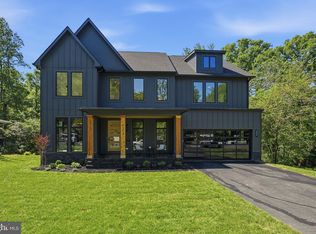 9313 Coronado Ter, Fairfax, VA 22031