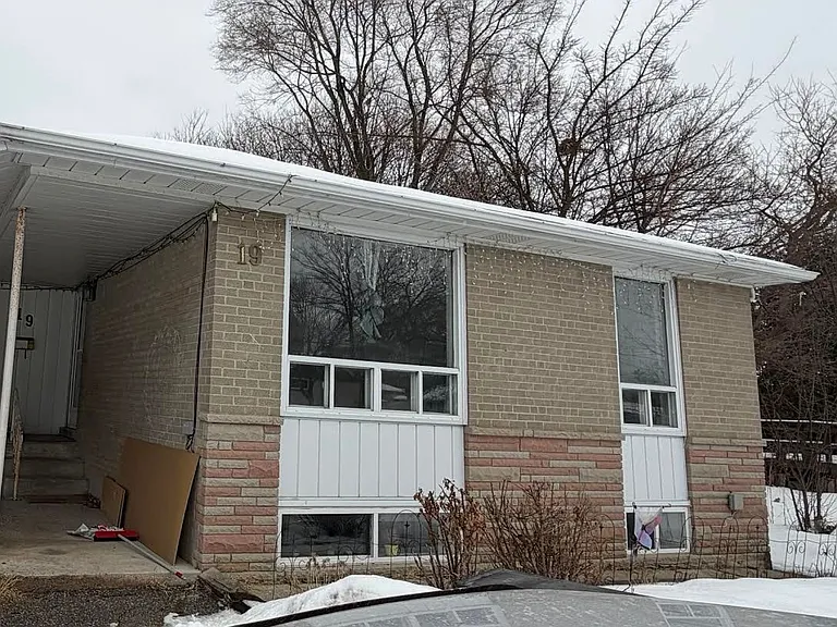 19 Benstrow Ave — Photo 1