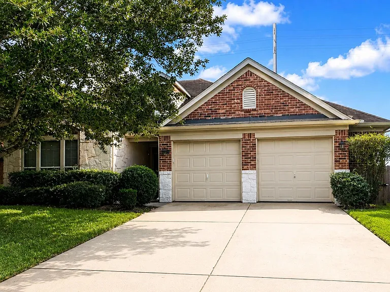 13110 Imperial Shore Dr — Photo 1